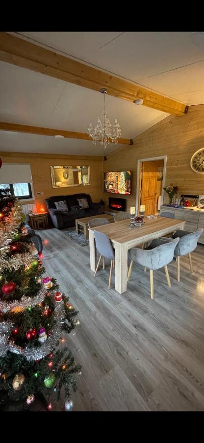 The Lodge Mountain View Log Cabin , Attymass Ballina Boyhollagh エクステリア 写真