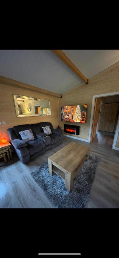 The Lodge Mountain View Log Cabin , Attymass Ballina Boyhollagh エクステリア 写真